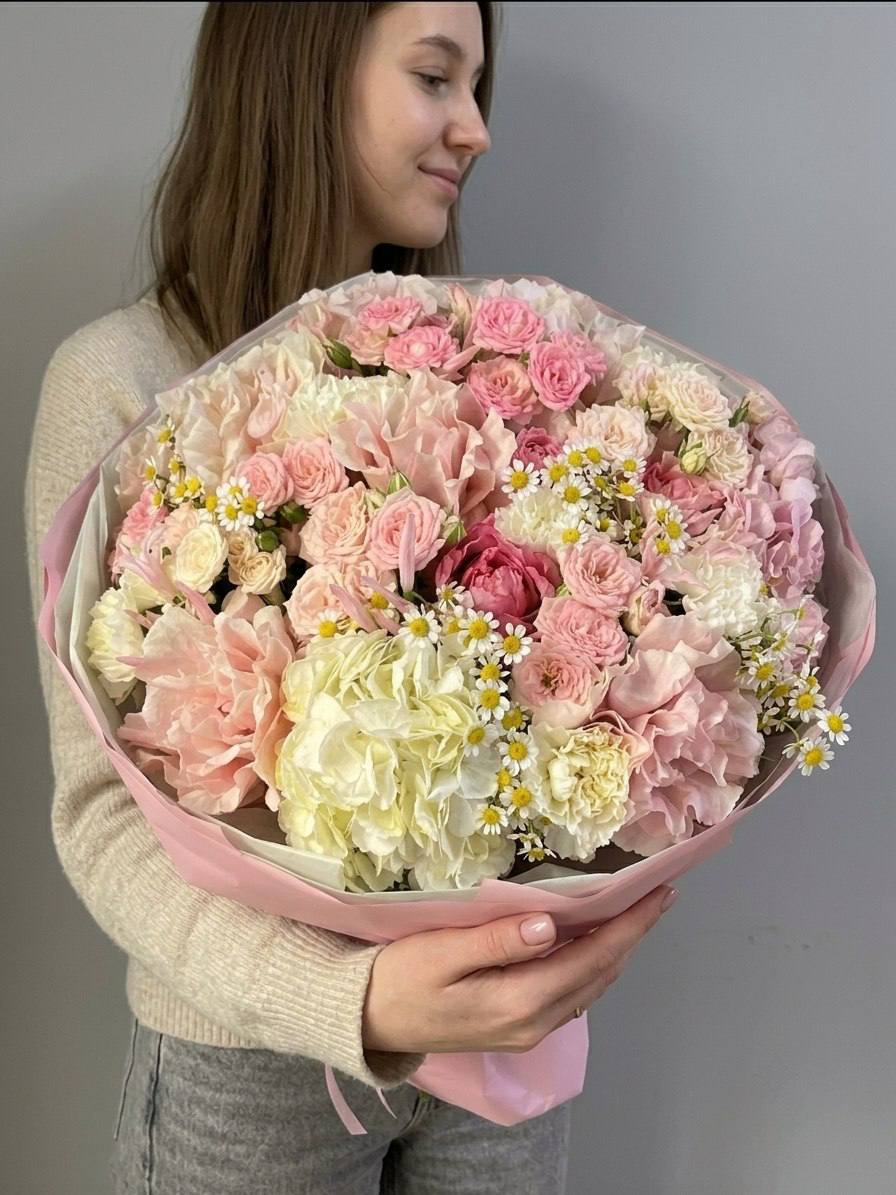 Авторский букет «Энергичный танец»